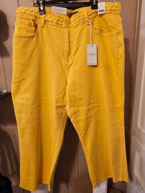 Judy Blue Braided-Waist Cropped Jeans in Yellow
